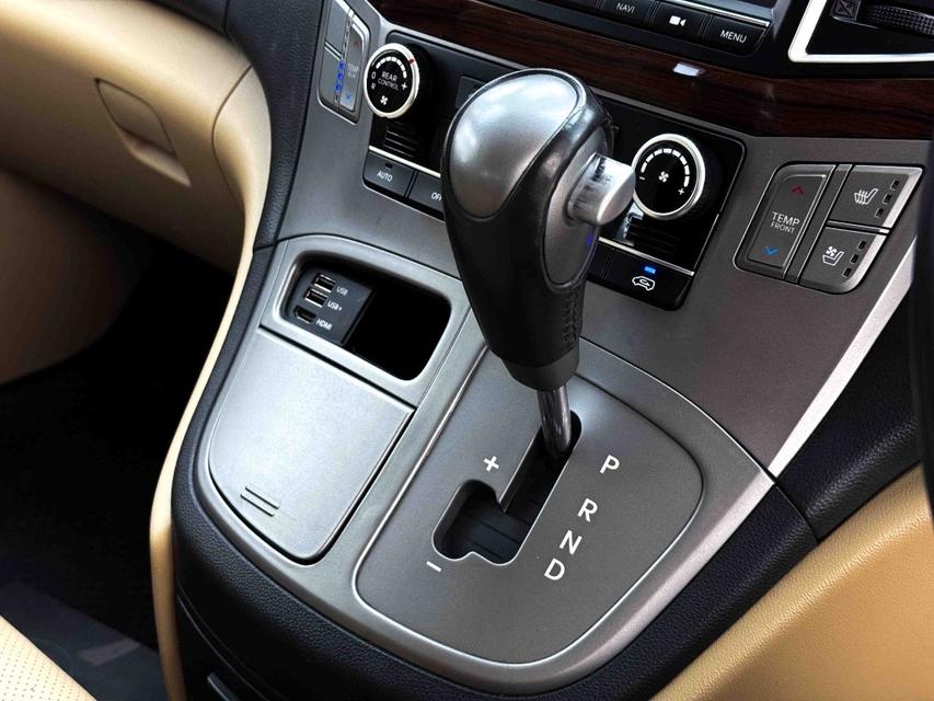 HYUNDAI GRAND STAREX 2.5 VIP โฉมปี (18-ปัจจุบัน) 2019 รูปที่ 12