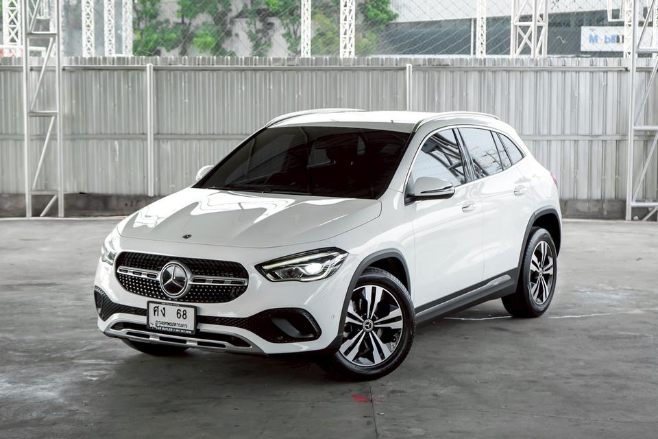 Mercedes-Benz GLA200 1.3 Progressive W247 AT 2021  ไมล์ 68,xxx km. !!! ราคา 999,000 บาท