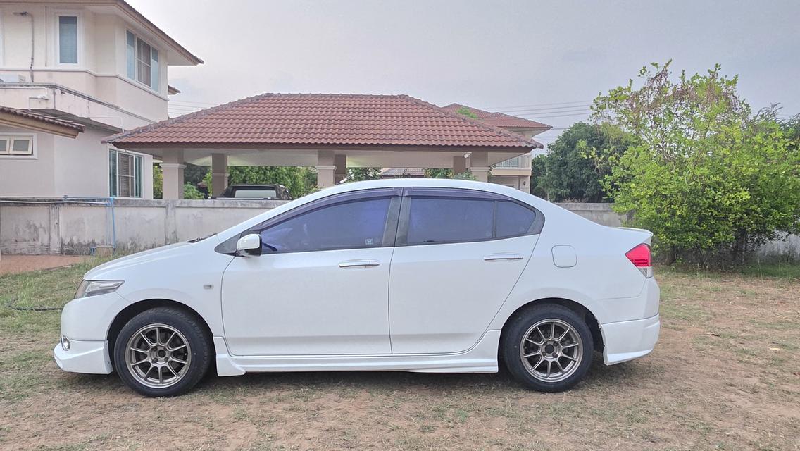 รถเก๋งมือสอง Honda city 1.5 V ปี 2011 รูปย่อยที่ 2