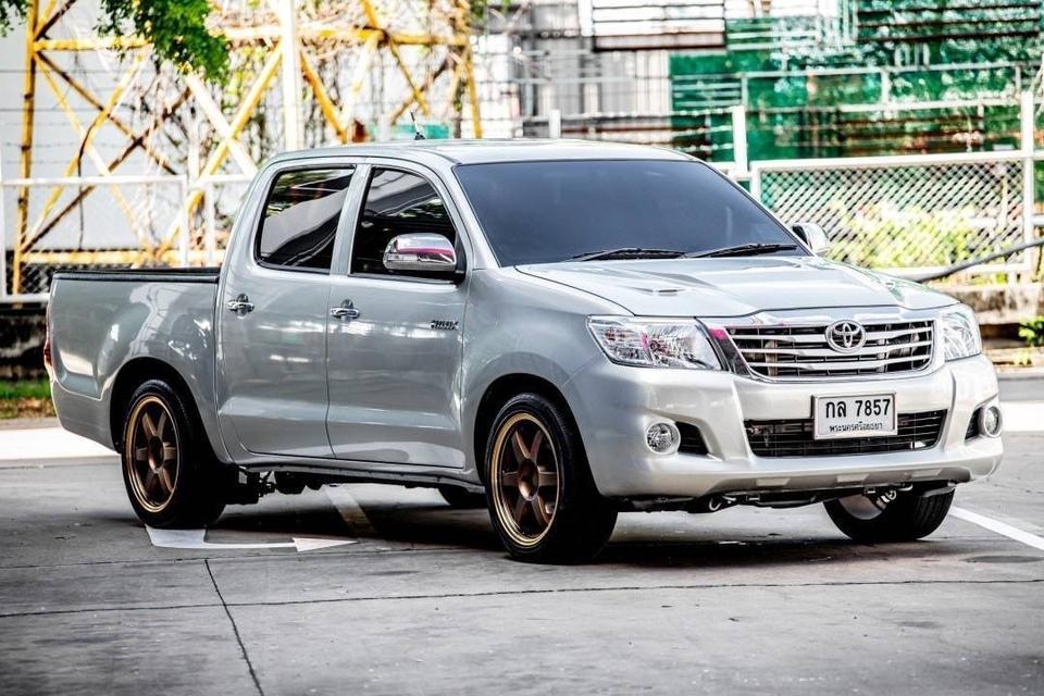 Toyota Vigo Champ Double Cab 4ประตู 2.5E ปี 2011 สีเทา 3