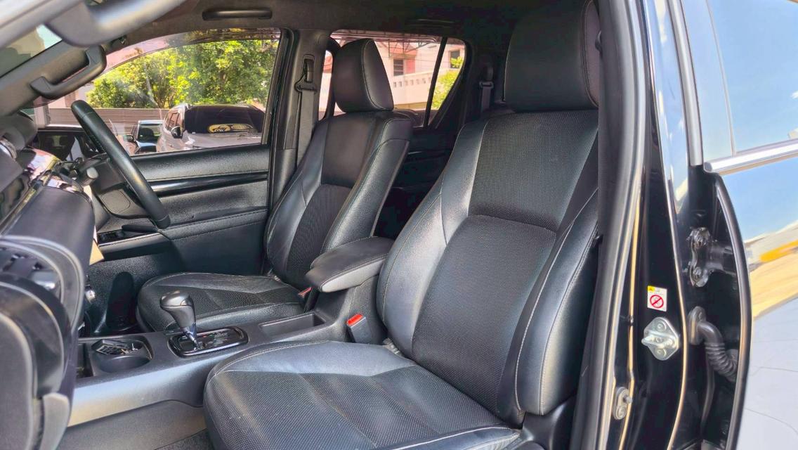 Toyota Revo 2.8 G Prerunner A/T ปี2018 16