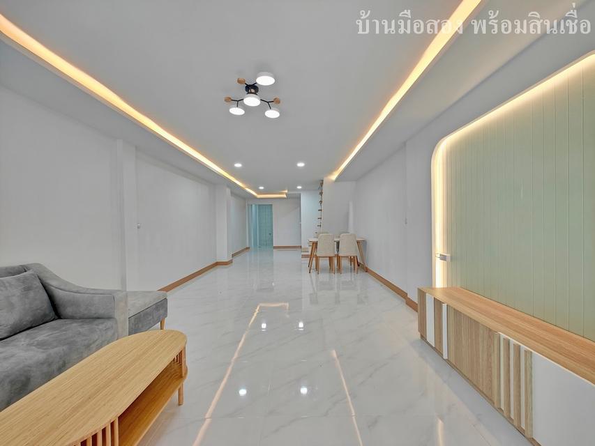 หมู่บ้านวันวรา 2 สายไหม75 3