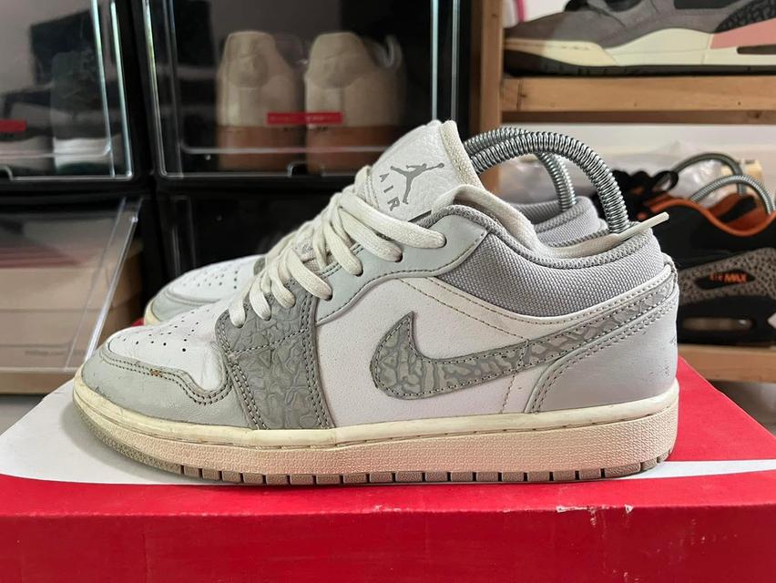 Jordan 1 low prm smoke grey elephant 