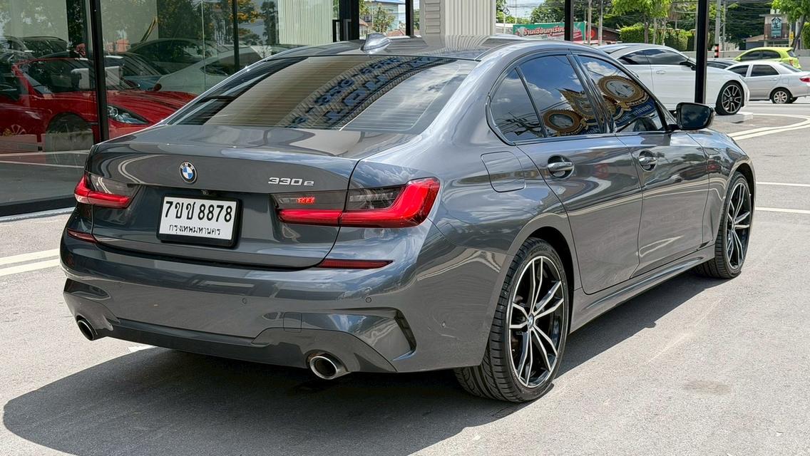 2023 BMW SERIES 330e M SPORT Plug-in Hybrid Topสุด สีเทา เลขไมล์ 77,XXX KM รถสวย ไม่มีอุบัติเหตุใดๆ ในราคาพิเศษ รูปที่ 7