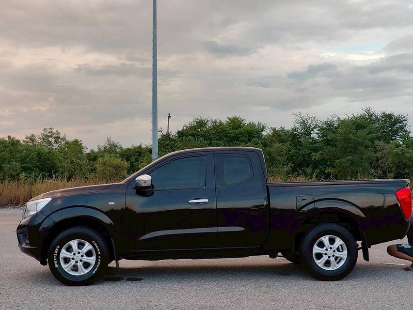 ชายรถยนต์มือสอง