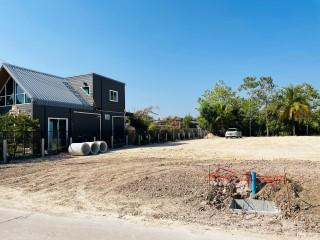 ขายที่ดิน 340 ตรว. ยกแปลง 2500000 ใกล้ทะเลหาดแม่พิมพ์ 8 นาที อยู่ระยอง แกลง 9