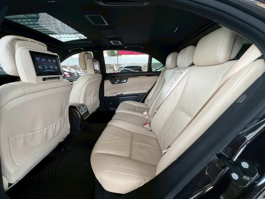 ปี 2009 BENZ S-CLASS, S320 CDI โฉม W221 ปี06-13 สีดำ เกียร์ออโต้ เครื่องยนต์ดีเซล 15
