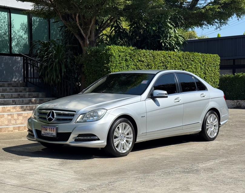 2014 BENZ C200 W204 รถมือเดียวออกป้ายแดง รถวิ่งน้อยเพียง 108,000 กม รถเข้าศูนย์ตามระยะ รถไม่เคยมีอุบัติเหตุครับ 4