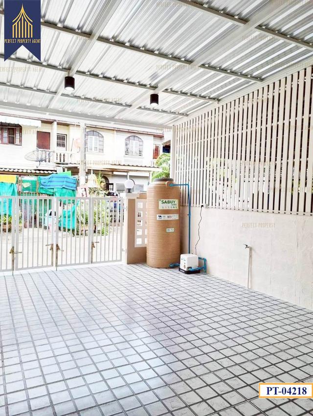 ทาวน์เฮ้าส์บัวทองแลนด์บางบัวทองราคาย่อมเยาว์ 2