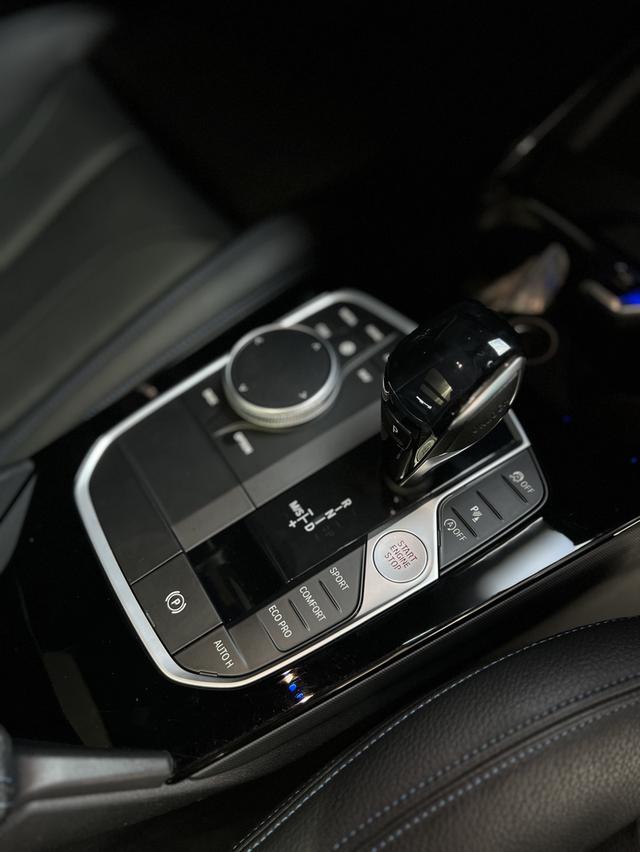 BMW 220i M Sport 9