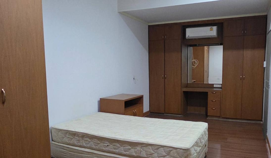 ขายทาวน์เฮาส์ 2 ชั้น ม.อมรพันธ์ 9 ซ.เสนานิคม 1 ลาดพร้าว ทำเลดี เดินทางสะดวก ใกล้BTS เสนานิคม 6