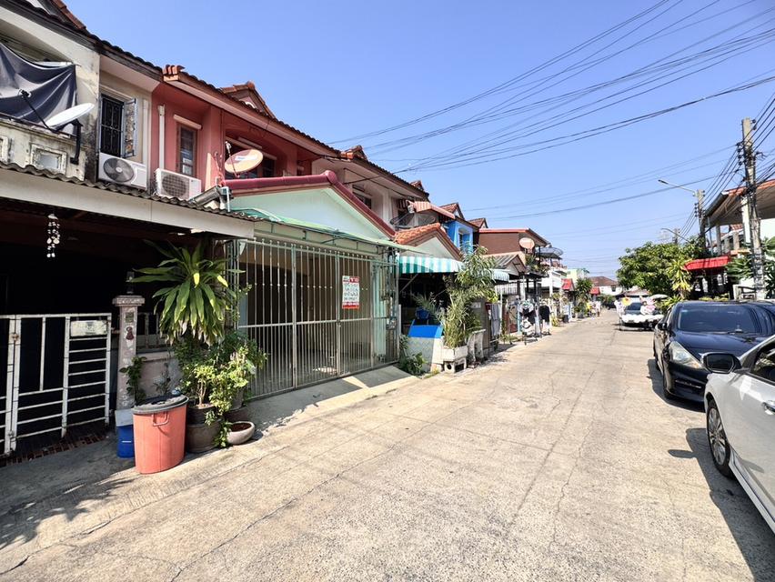 ขายทาวเฮ้าส์ ซอยหทัยราษฎร์39 **ราคาดีเพียง 1.55 ล้านบาท** หมู่บ้าน เค.ซี.รามอินทรา1 1635