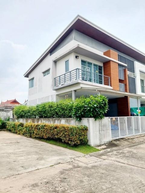 ขายทาวน์เฮ้าส์ 2 ชั้นหลังมุม ถนนเมน โครงการ เนอวานา คลัสเตอร์ รามคำแหง NIRVANA CLUSTER รามคำแหง-ราษฏร์พัฒนา ซอยรามคำแหง1 2