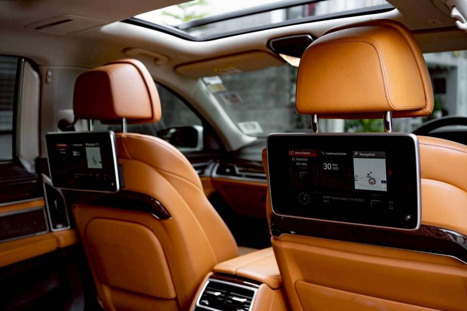 รหัสรถ PR6969 bmw 730Ld Pure Excellence 2019 19