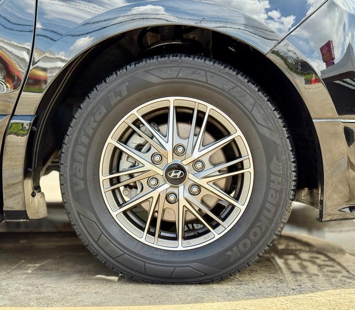 ขาย Hyundai H1 2.5Deluxe ปี20 18