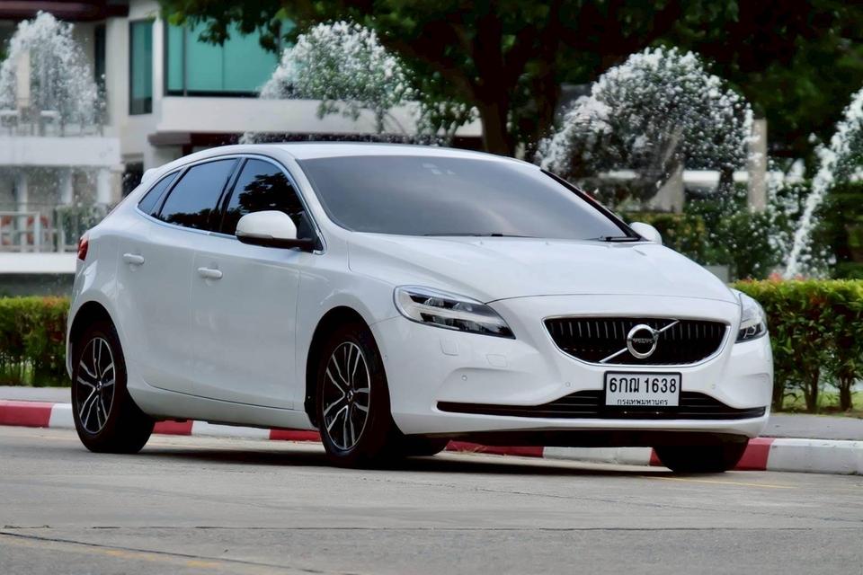 รหัสรถ PR1638 Volvo V40 T4 Hatchback Facelift ปี 2017 