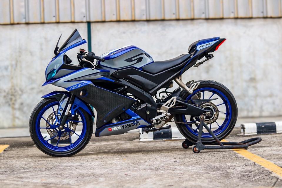 R15 Yamaha 3