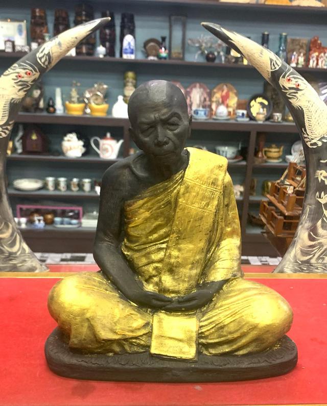 หลวงปู่ทิม เนื้อปูน 5