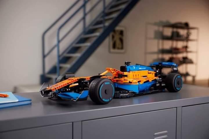 LEGO Technic Mclaren Formula 1 3