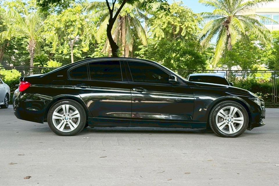2018 BMW 330e 2.0 AT รูปย่อยที่ 4