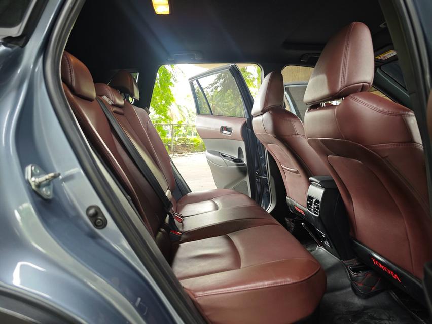 2021 Toyota Corolla CROSS 1.8 HYBRID PREMIUM SAFETY AT รถสวย มือเดียวป้ายแดง ไมล์น้อย รูปที่ 16