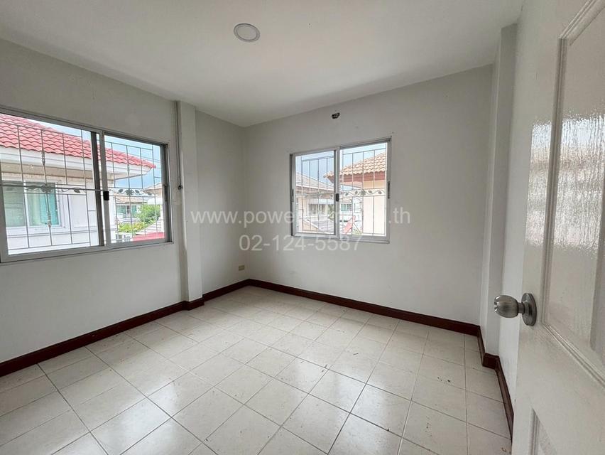 หมู่บ้านธัญญาภิรมย์ รังสิต-คลอง 10 ใกล้ตลาดพรธิสารคลอง 10 ถนนรังสิต–นครนายก ต.บึงสนั่น อ.ธัญบุรี จ.ปทุมธานี 19