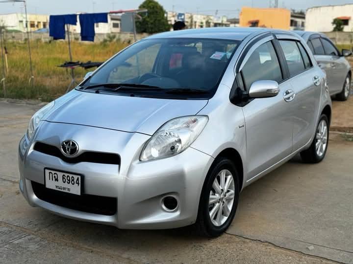 ขายด่วน Toyota Yaris  2012 4