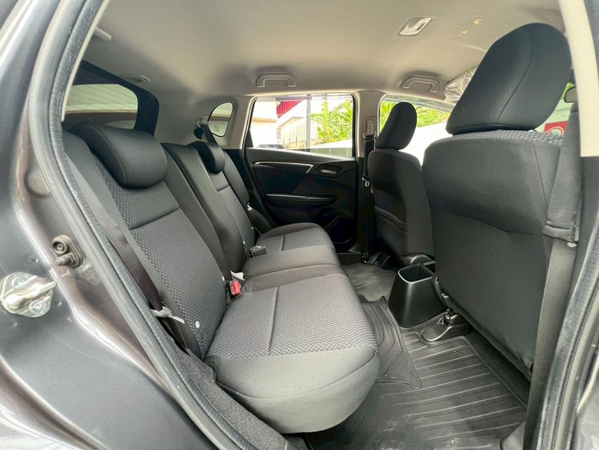 ปี 2021 HONDA JAZZ, 1.5 i-VTEC S โฉม ปี14-ปัจจุบันสีเทา เกียร์ออโต้ เครื่องเบนซิน มือเดียวป้าย 9