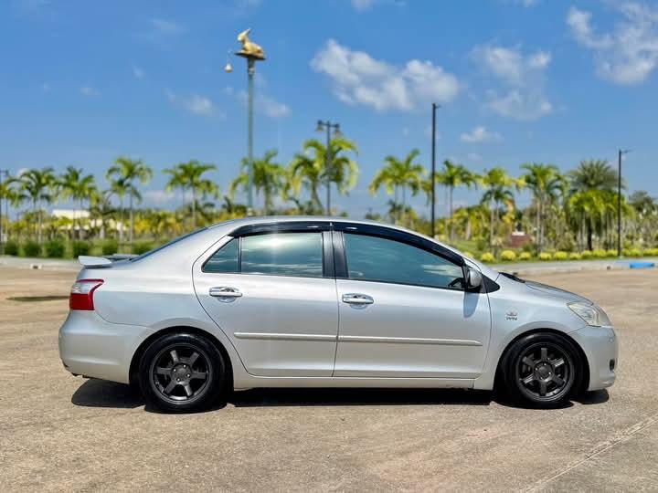 Toyota Vios สีเทาสวยๆ