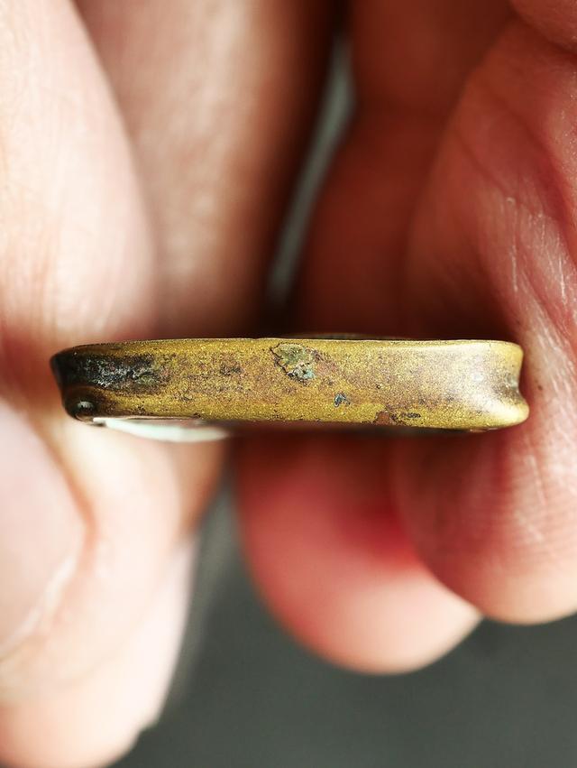 เหรียญจอบใหญ่ หลวงพ่อเงิน วัดบางคลา...เก่าๆ 10