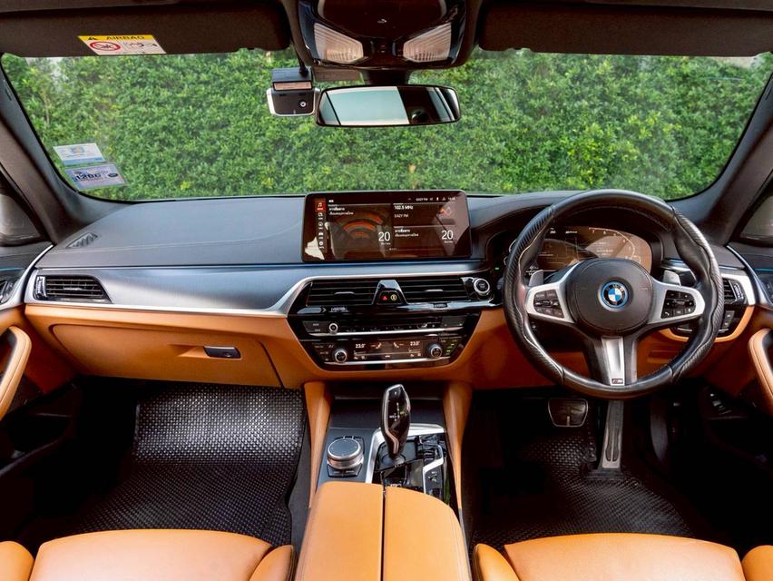 BMW 530e M Sport ปี 2022 *BSI 5 ปีหรือ 100,000 โล ถึง 18/3/2027*อะไหล่รับประกัน 5 ปี ไม่จำกัดระยะทาง 18