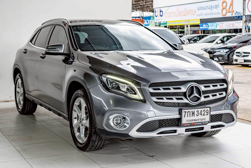รหัสรถ NP3429 BENZ GLA200 URBAN 2018 5