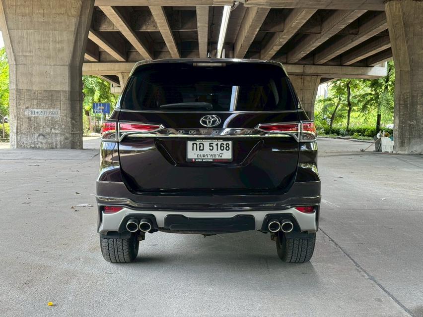 ขายรถ Toyota Fortuner 2.4 ปี 2016 สีน้ำตาล เกียร์ออโต้