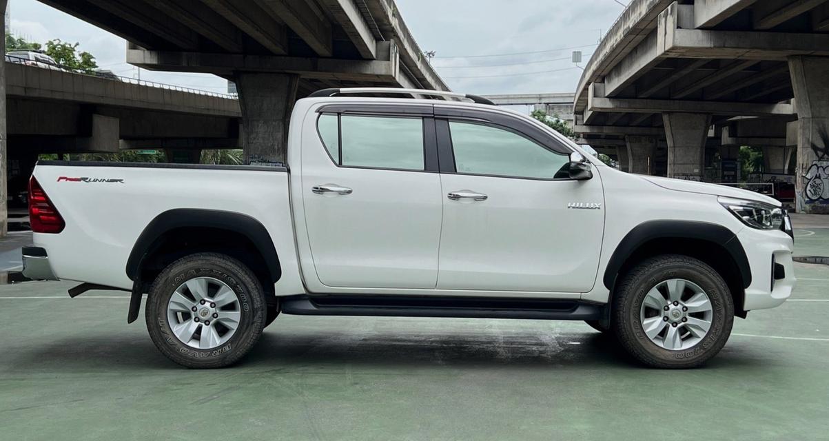 Toyota Hilux Revo 2.4 E Auto Double-Cab ปี 2019 3