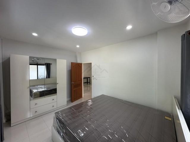 ให้เช่า บ้านเดี่ยว หลังมุม 2 ชั้น เพอร์เฟคเพลส รามคำแหง 164 โครงการ 3 รีโนเวทใหม่ทั้งหลัง  ใกล้ รร.นานาชาติ RIS เดินทางสะดวก 11