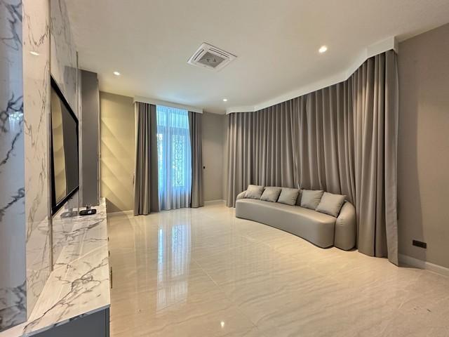 ให้เช่าบ้านเดี่ยว ซอยลาดกระบัง 20/3 โครงการ เพอร์เฟค มาสเตอร์พีซ สุขุมวิท 77 3