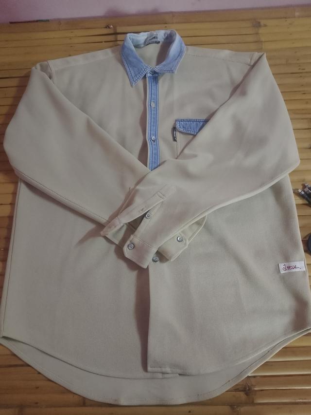 เสื้อเชิตแขนยาววินเทจ