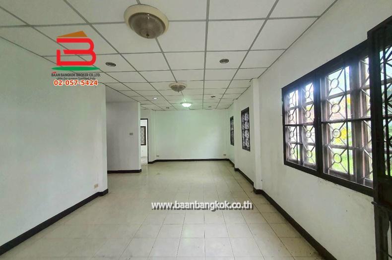 บ้านเดี่ยว หมู่บ้าน เลิศอุบล กม.6 (ซ.รามอินทรา 65 แยก 2-4) เนื้อที่ 74.4 ตรว. ถนนรามอินทรา แขวงท่าแร้ง เขตบางเขน กรุงเทพมหานคร 6