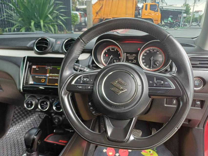 ปี2019 SUZUKI SWIFT NAVI AT TOP มือเดียวออกห้าง 13