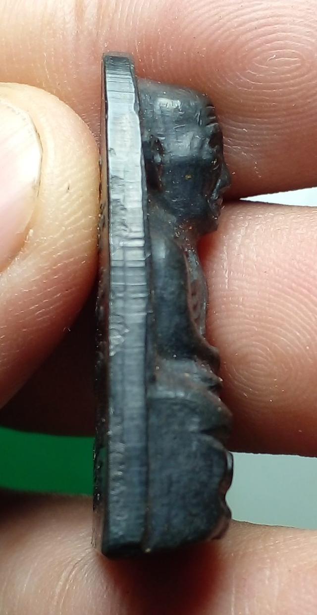 รูปหล่อ หลวงปู่ทวด วัดช้างให้ หลังตัวหนังสือ