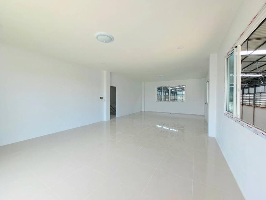 ขายโรงงานพร้อมออฟฟิศ 2 ชั้น 1 ไร่ 20วา 20 ล้าน ถนนกว้าง รถตู้คอนเทนเนอร์เข้าออกสะดวก กระทุ่มแบน สมุทรสาคร ซอยพันธุวงษ์ 7