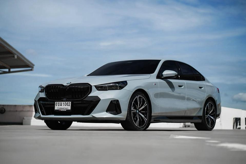 ขาย BMW 520d M-Sport Pro (G60) ปี 2024 รถบ้านมือเดียวป้ายแดง BSI ศูนย์เหลือแน่นๆ พร้อมใช้งาน