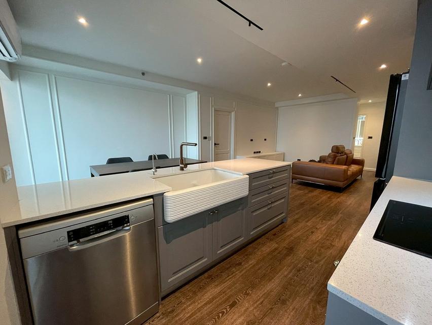 2 beds 2 baths Riverfront with Asiatique view 2