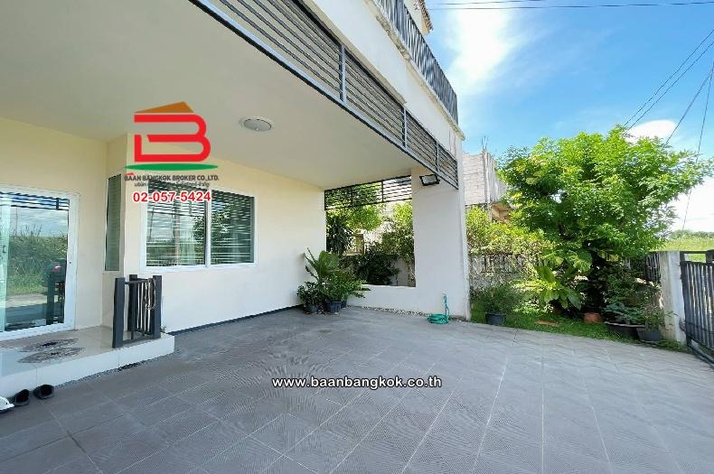 ทาวน์เฮาส์ หมู่บ้านบุณฑริก นิวสไตล์ เนื้อที่ 35.3 ตร.ว ใกล้ตลาดกลางลาดสวาย ตำบลลาดสวาย อำเภอลำลูกกา ปทุมธานี 2