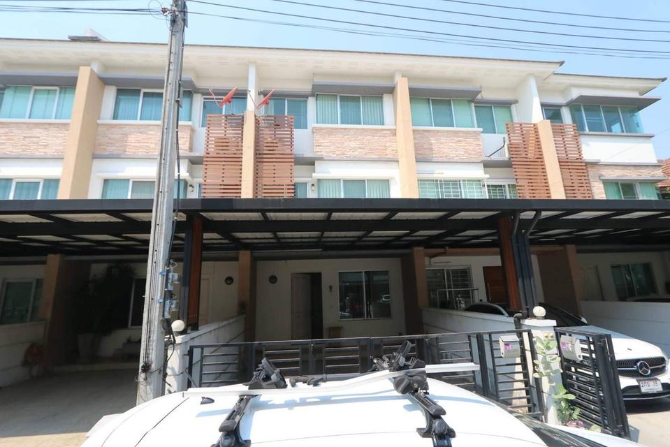 🏡 ให้เช่าทาวน์โฮม 3 ชั้น ย่านเกษตร–นวมินทร์ 23,000บาท/เดือน 1