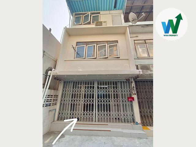 ขายอาคารพาณิชย์ 3 ชั้นทำเลดี บ้านพร้อมอยู่ แอร์ กู้เต็ม เข้าอยู่ได้เลย ใกล้รถไฟฟ้า ใกล้โรงเรียนอินเตอร์  ใกล้นางลิ้นจี่ 1