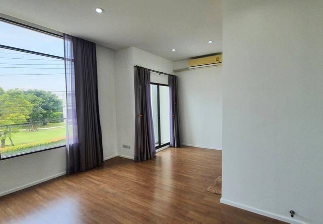 ขายทาวน์เฮ้าส์ หมู่บ้านพลีโน่ พหลโยธิน-วัชรพล เนื้อที่ 21.8 ตร.ว. 2 ชั้น 3 นอน 3 น้ำ 6