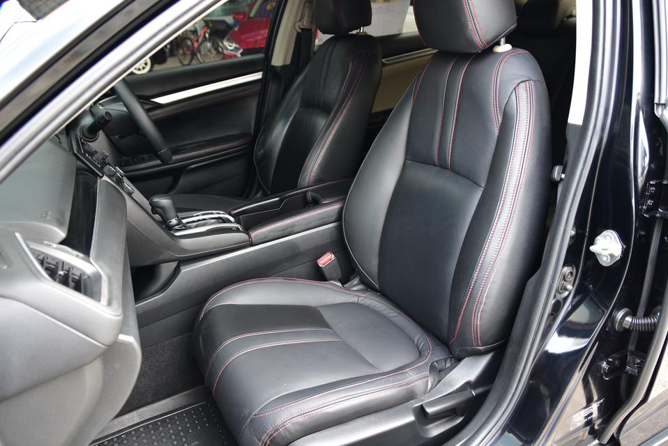2021 CIVIC 1.8 E มือเดียวป้ายแดง ไมล์น้อยของแท้ รูปที่ 19
