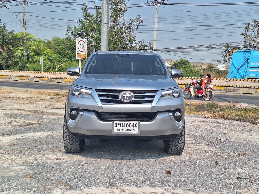 Toyota Fortuner2.4 ซิกม่าโฟร์ Auto 4WD 4x4โฟร์วิล รุ่นท๊อปขับ4 ปี2018