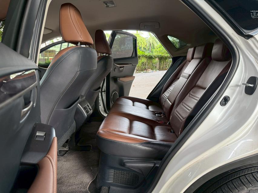 2016 Lexus NX300h 2.5 Luxury รับประกันแบตไฮบริด รูปที่ 11